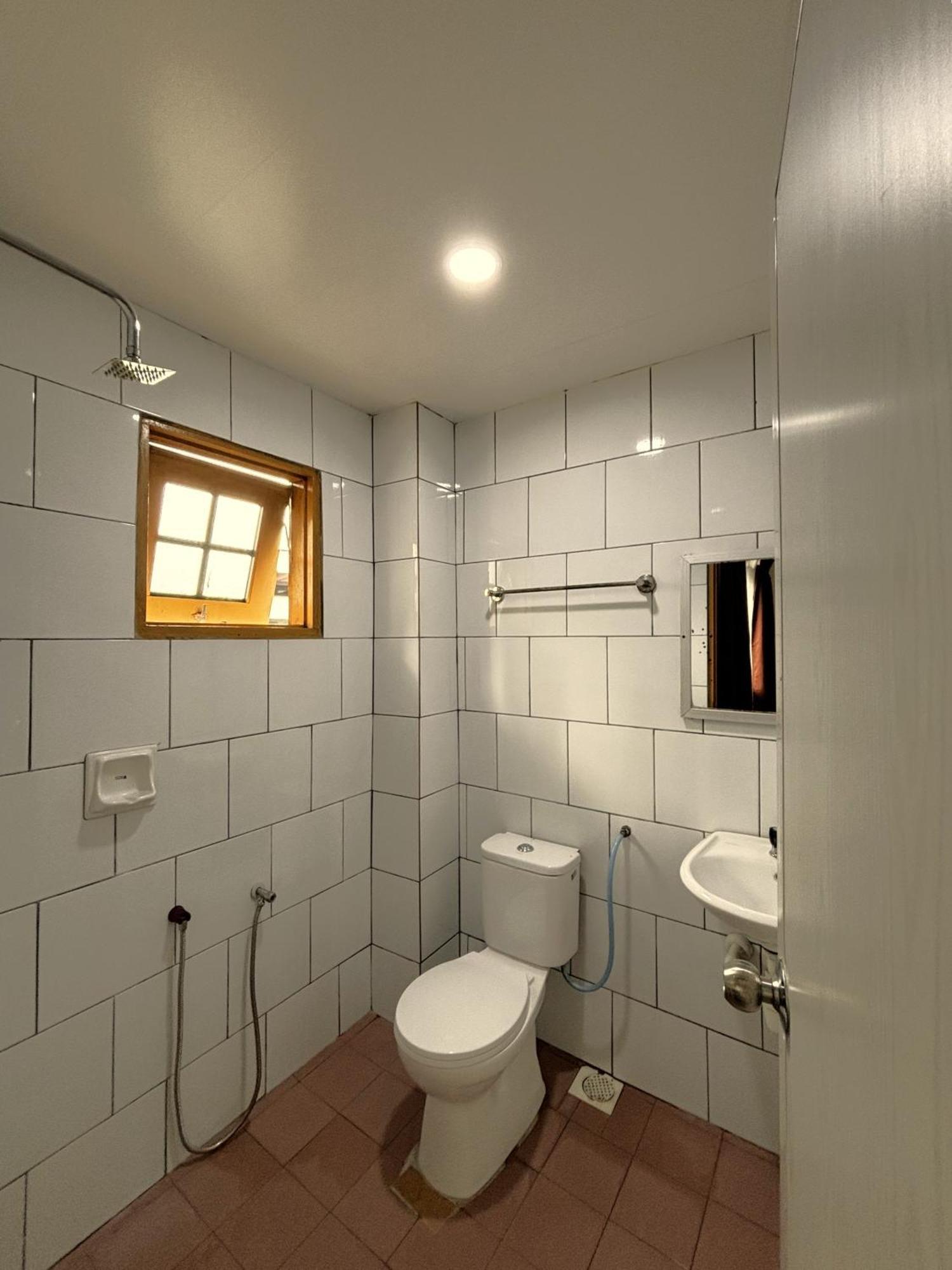 Cool Point Hotel Танах-Рата Екстер'єр фото