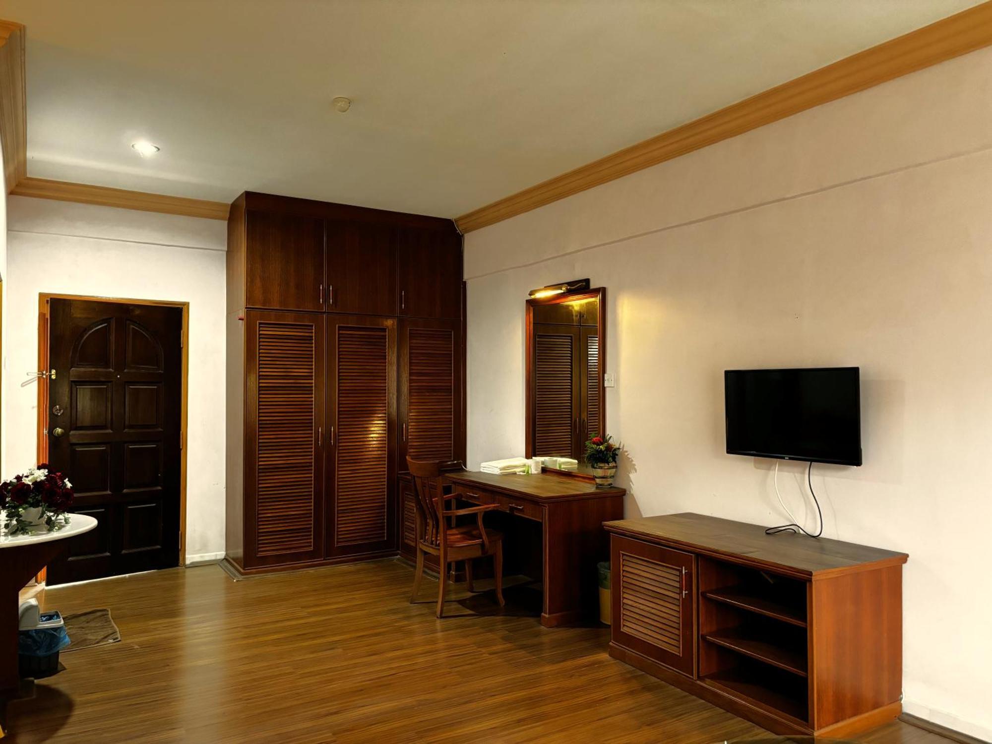 Cool Point Hotel Танах-Рата Екстер'єр фото